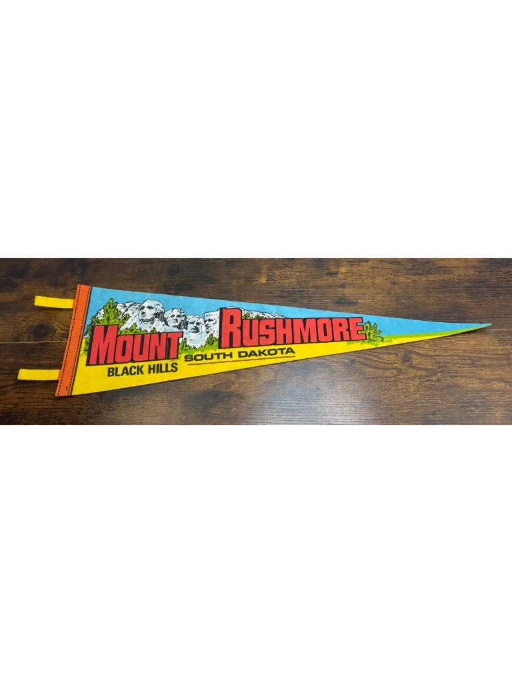 Vintage Mount Rushmore Black Hills, South Dakota pennant 25 inches